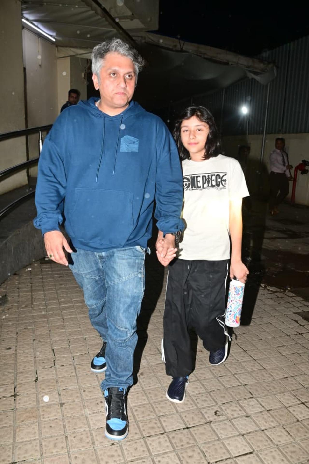 <p>Saiyaara director Mohit Suri was spotted stepping out for a movie night with his daughter, Devi Suri.</p>